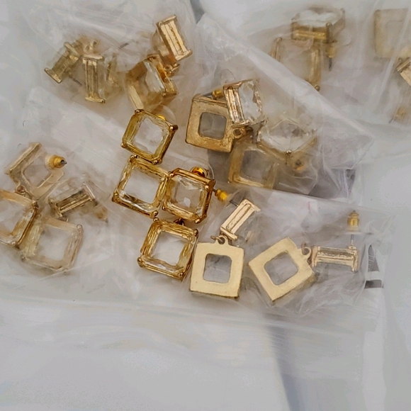 Earrings - Picture 3 of 3